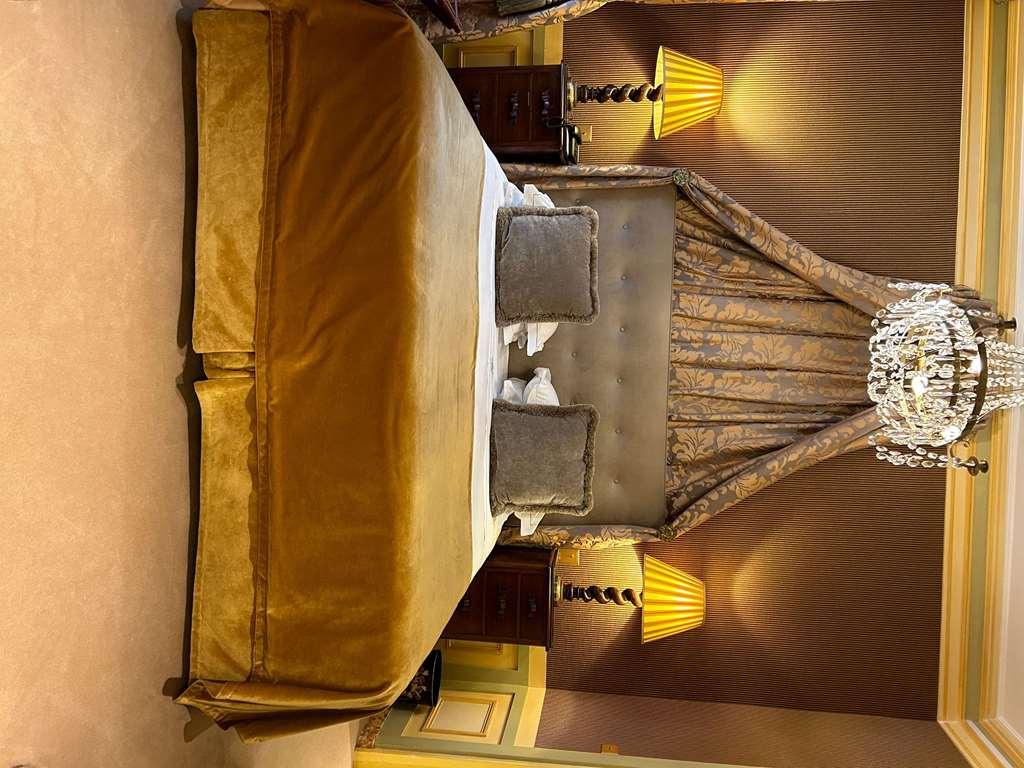 فندق دوك دو سان سيمون باريس الغرفة الصورة